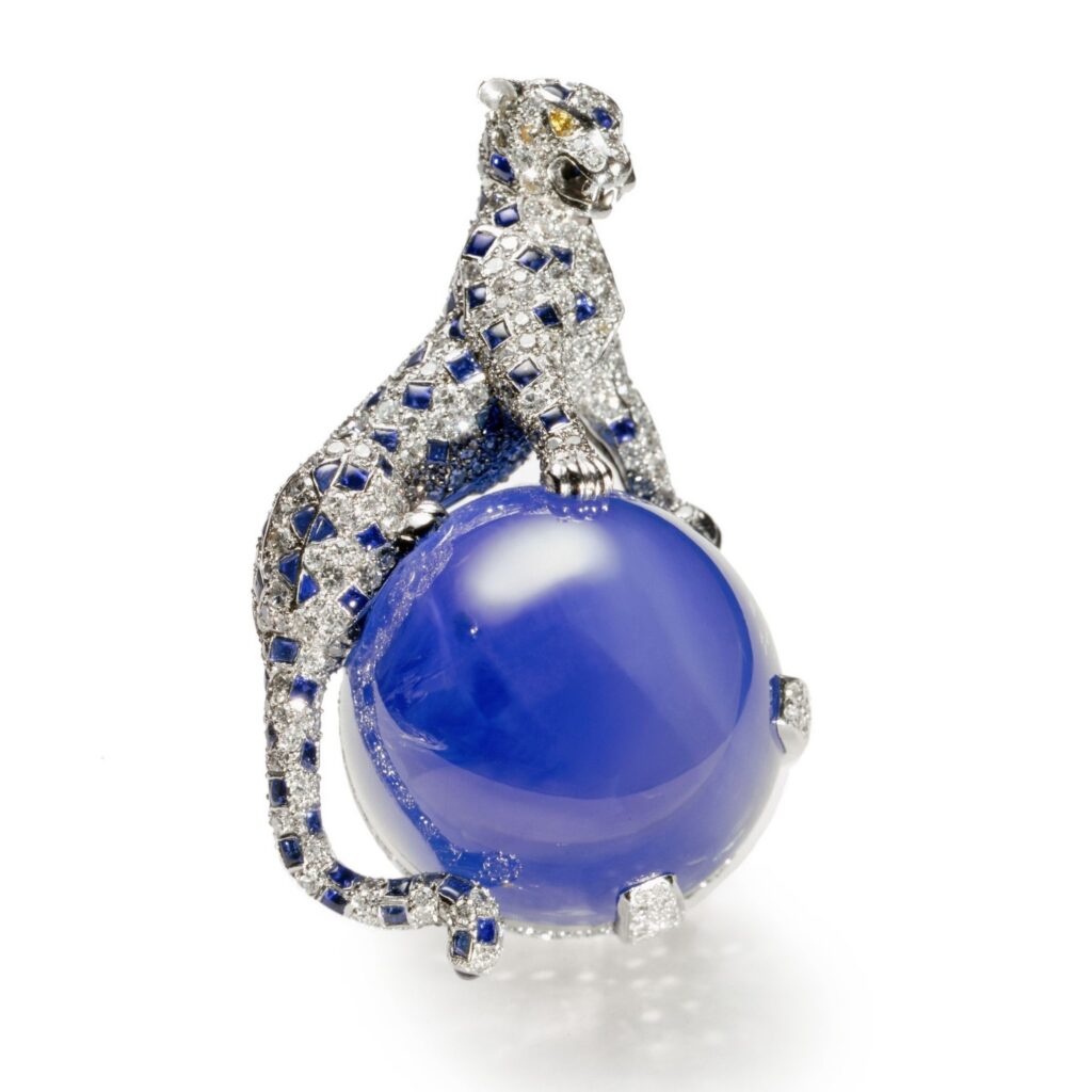 Cartier broche Panthère saphir