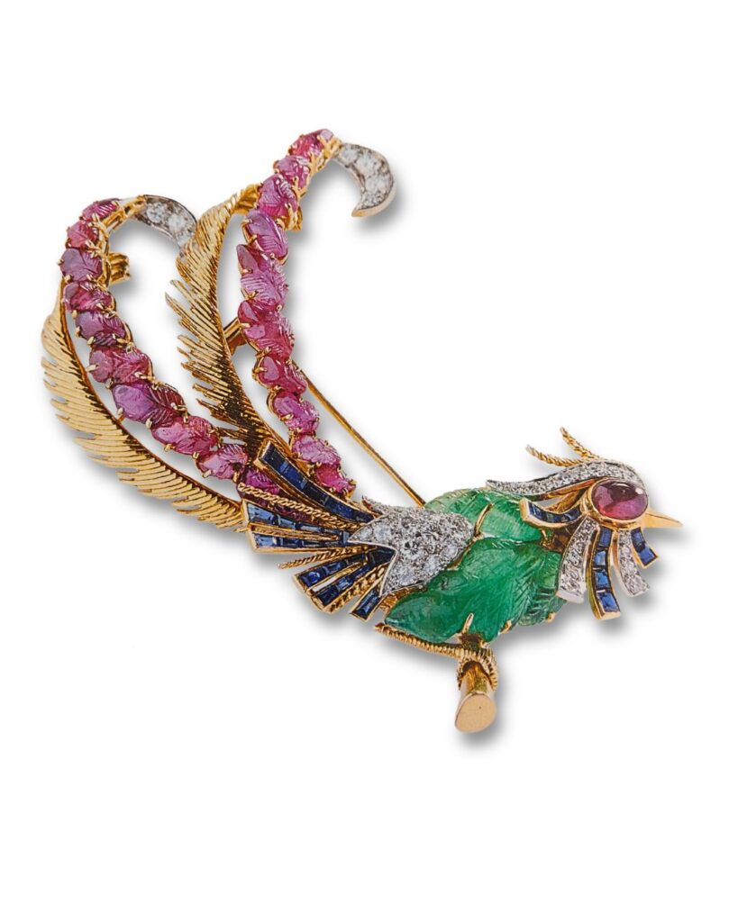 Marchak, années 1960, Broche Oiseau Exotique - Paon, or, diamants, rubis, émeraudes, saphirs, coll. particulière