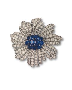 Van Cleef And Arpels, broche clip Marguerite, 1956, diamants et saphirs, collection de la princesse Grace de Monaco, palais princier, Monaco.