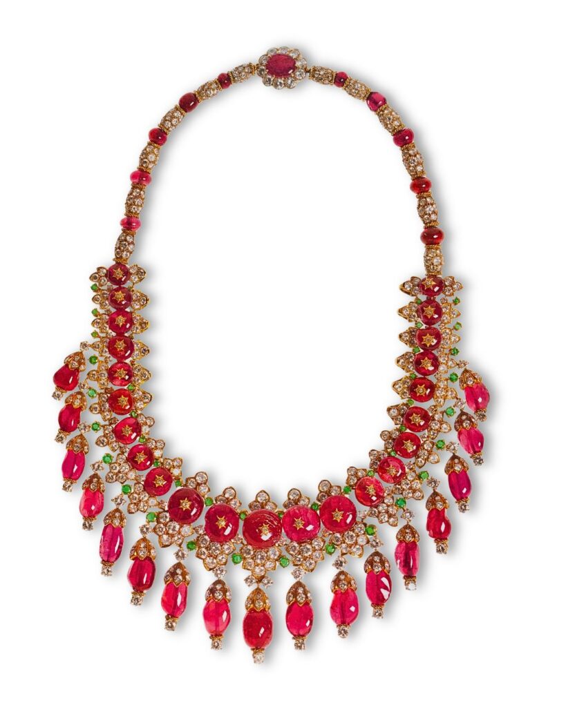 Van Cleef and Arpels, Collier, New york, 1964, or, diamants, rubis, émeraudes. Coll. particulière