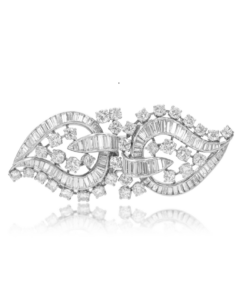 Van Cleef and Arpels, broche double clips vers 1950 en platine, diamants, Sotheby's.