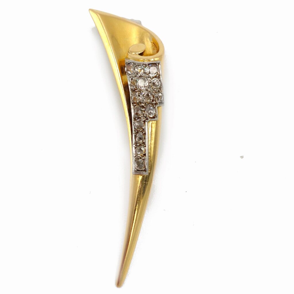 Broche des années 1940 en feuille enroulée - or 18k et diamants