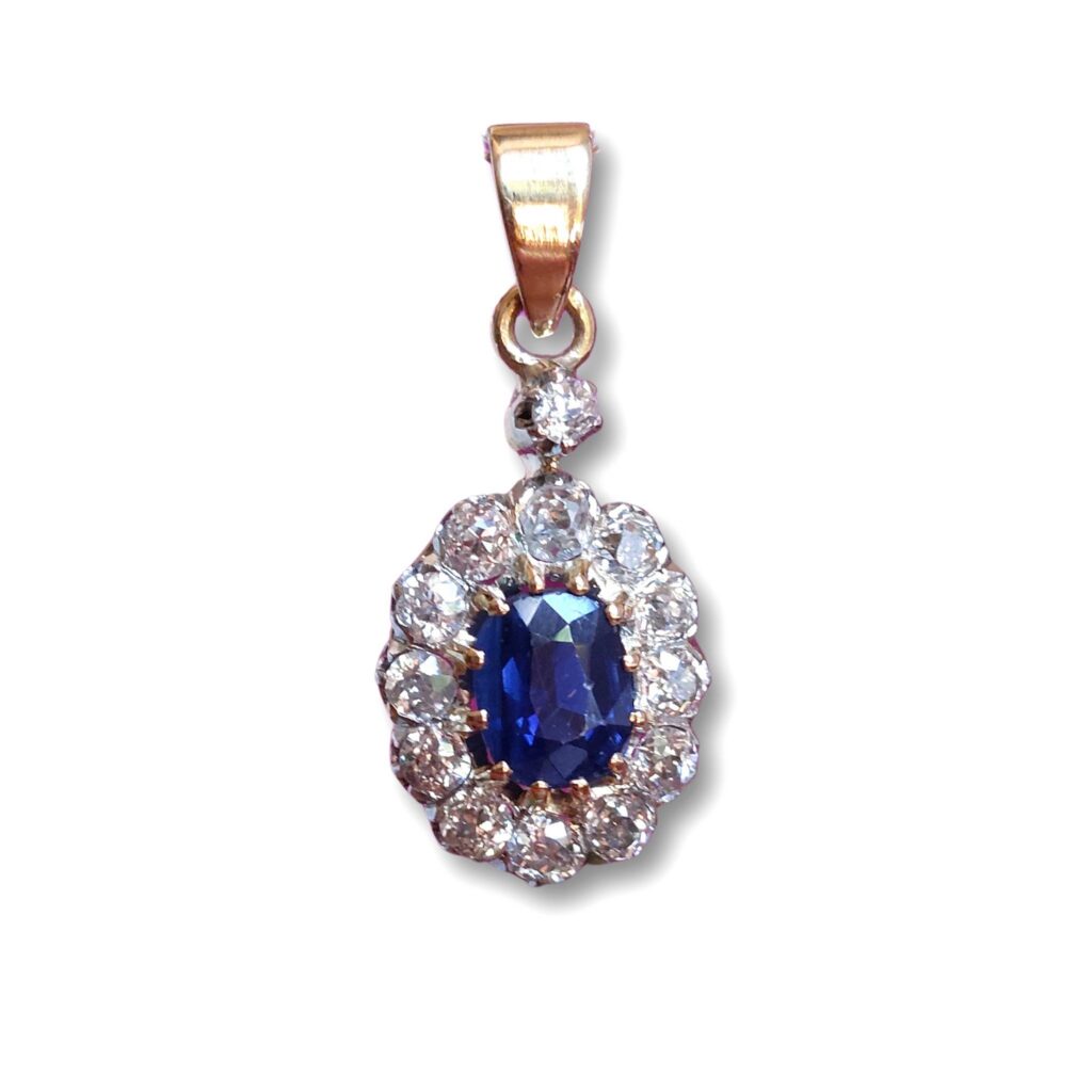 Pendentif marguerite saphir XIXème, diamants et or 18k